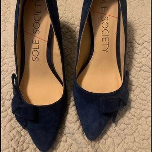 Blue suede fabric sole society navy wedge high heel with bow great condition